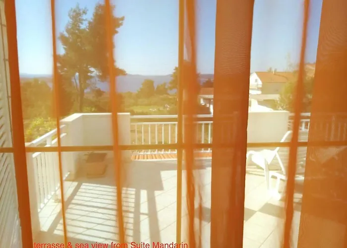 Appartement Michele-three Bedroom With Terrace Mandarin