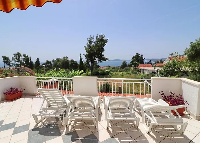Michele-three Bedroom With Terrace Mandarin Appartement *
