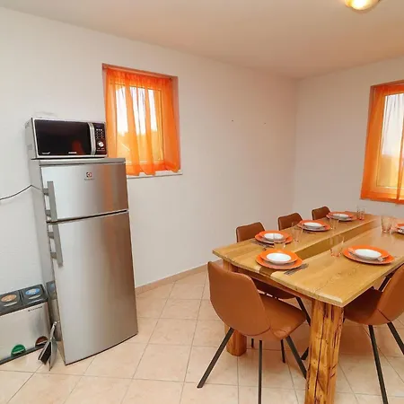Michele-three Bedroom With Terrace Mandarin Orebic