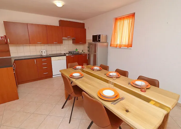 Michele-three Bedroom With Terrace Mandarin *